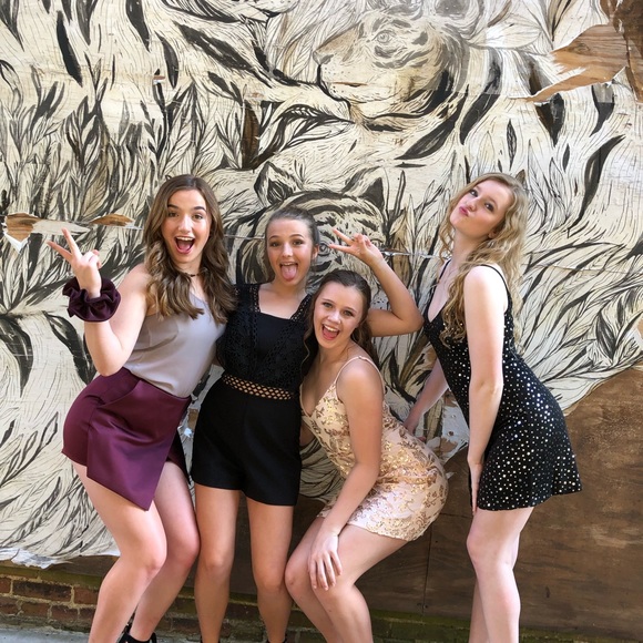 Meet your Posher, Meg - Picture 5 of 8